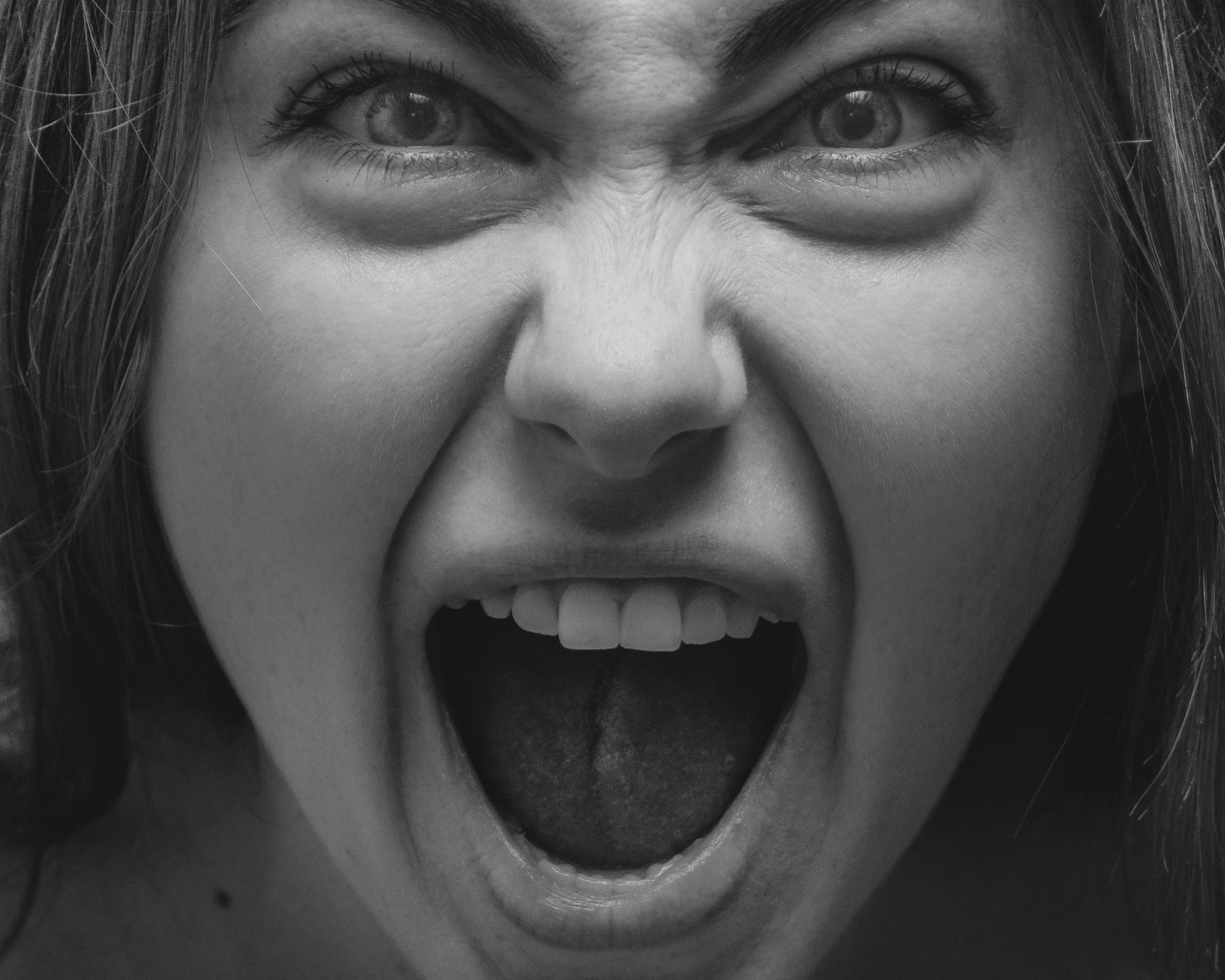 Contention et isolement : interdits sauf en cas d’hospitalisation sans consentement